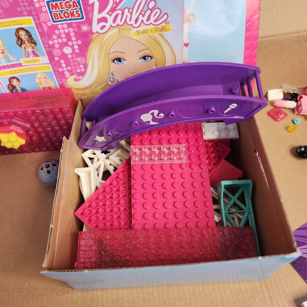 Barbie Mega Bloks Super Star Stage 290 Pcs #80247 2013 Mini Dolls Open Complete - Picture 9 of 9